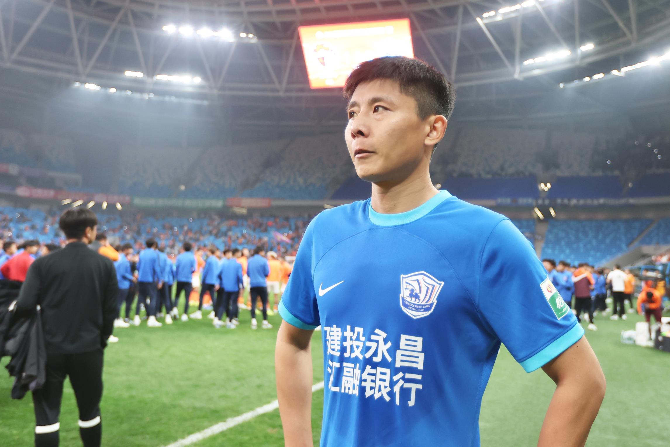 今天第5個(gè)！鄭凱木質(zhì)疑滄州：連續(xù)四年欠球員工資，還能過準(zhǔn)入？